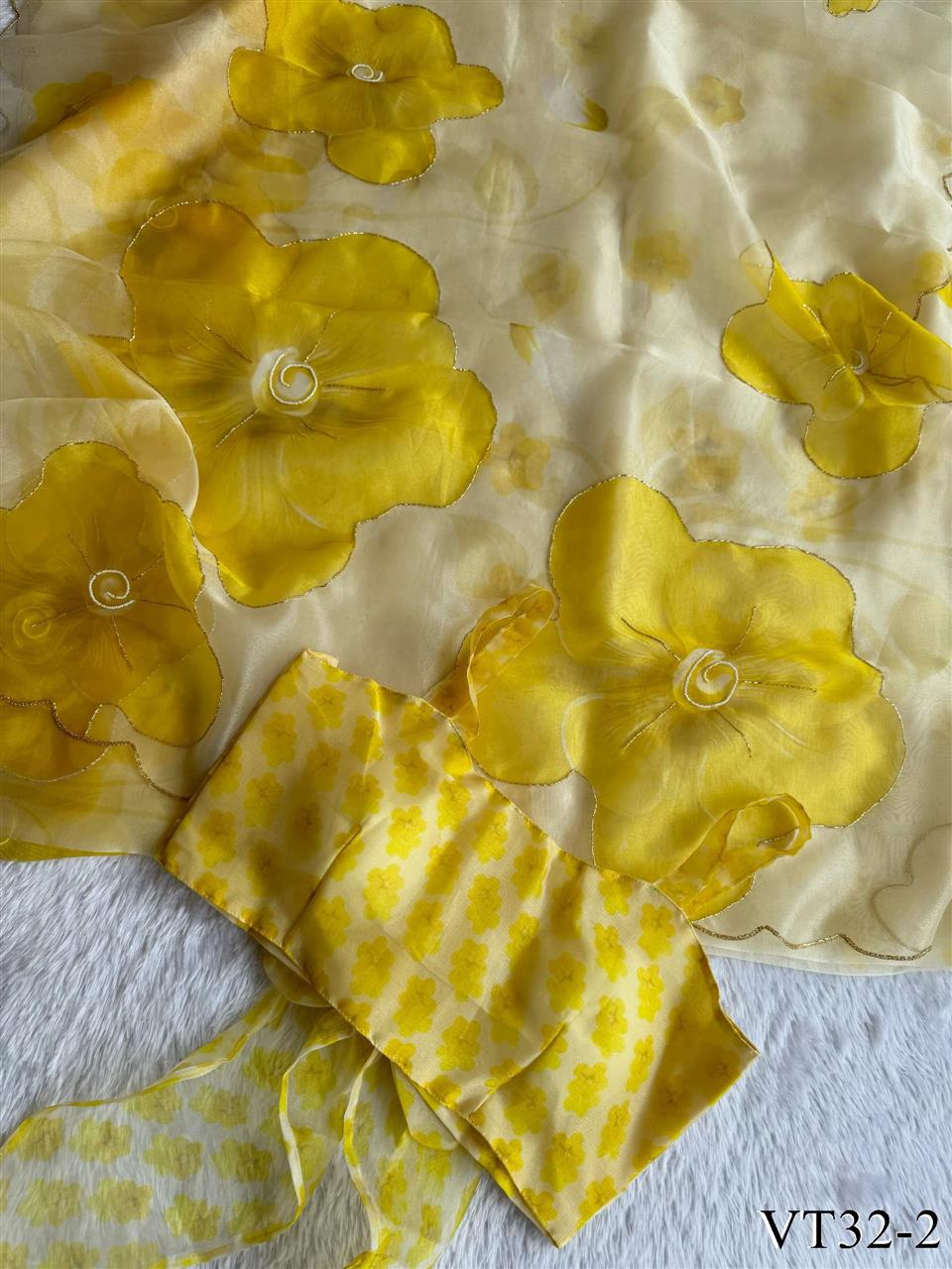 Soft Organza with Full Handwork work the saree