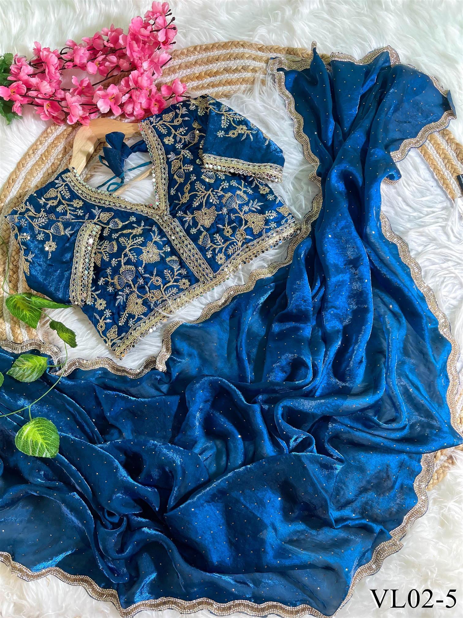 soft fendy sartin silk with Heavy jharkhand border Work the saree