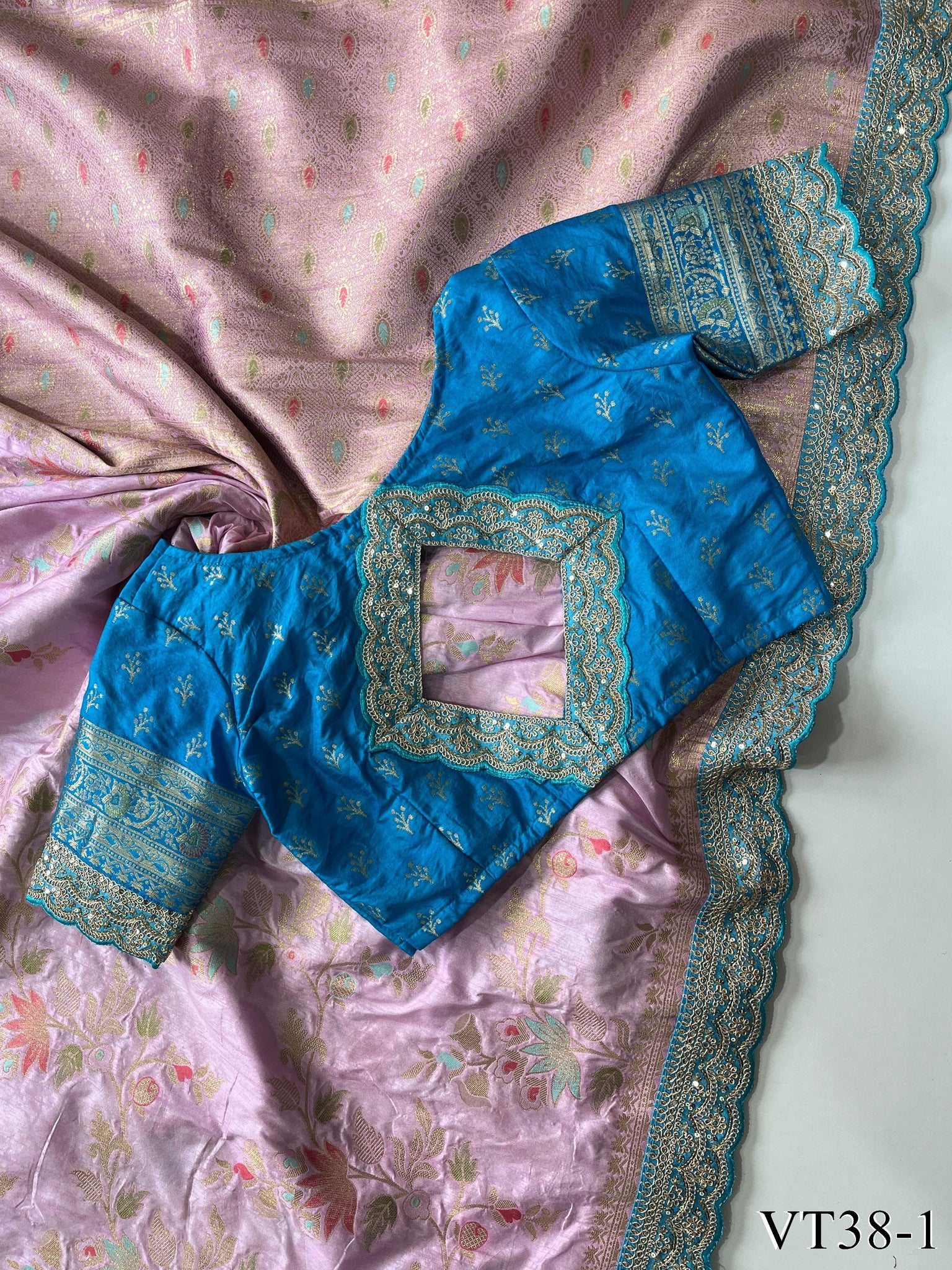 Pure Banarasi with Heavy Weaving Flower design WORK the saree