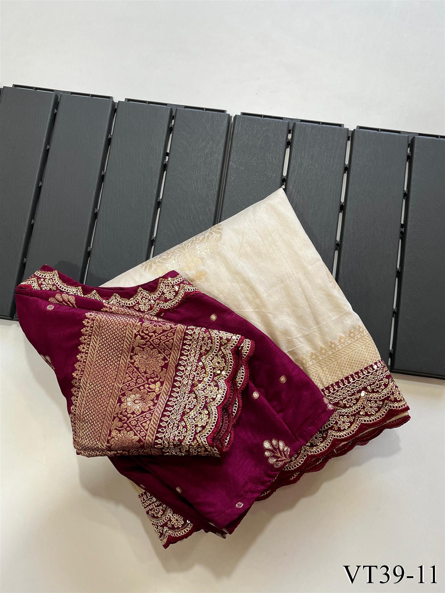Pure Banarasi Saree With Weaving flower Work Blouse