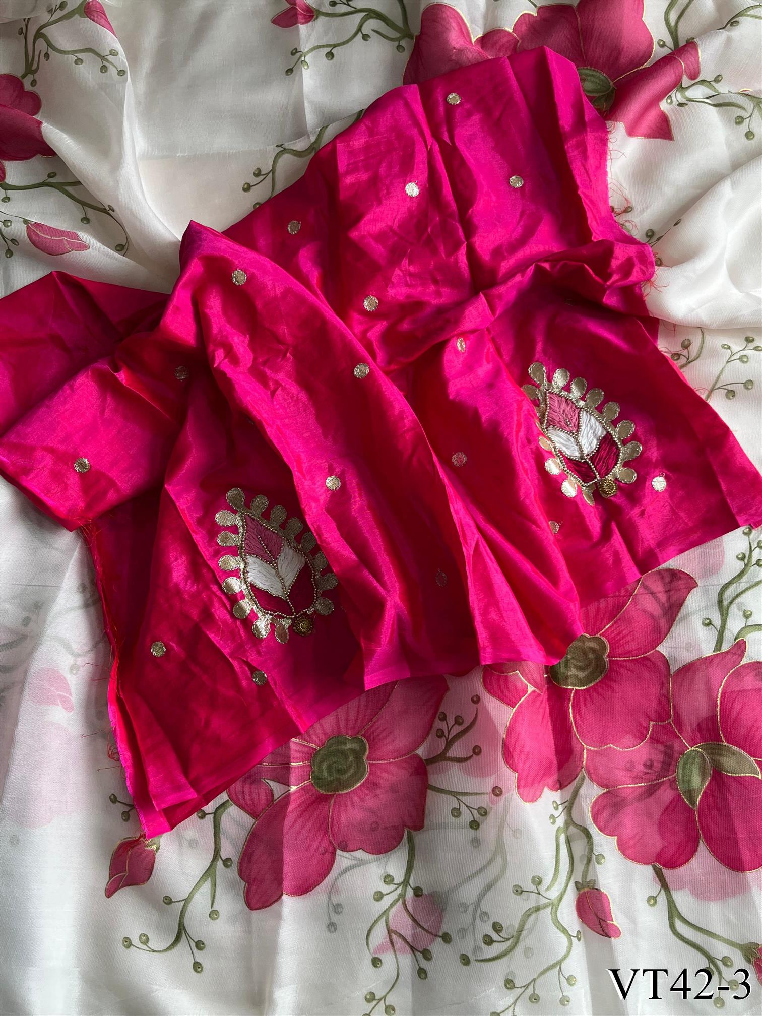 Premium Fine Georgette Saree With elegant print Work