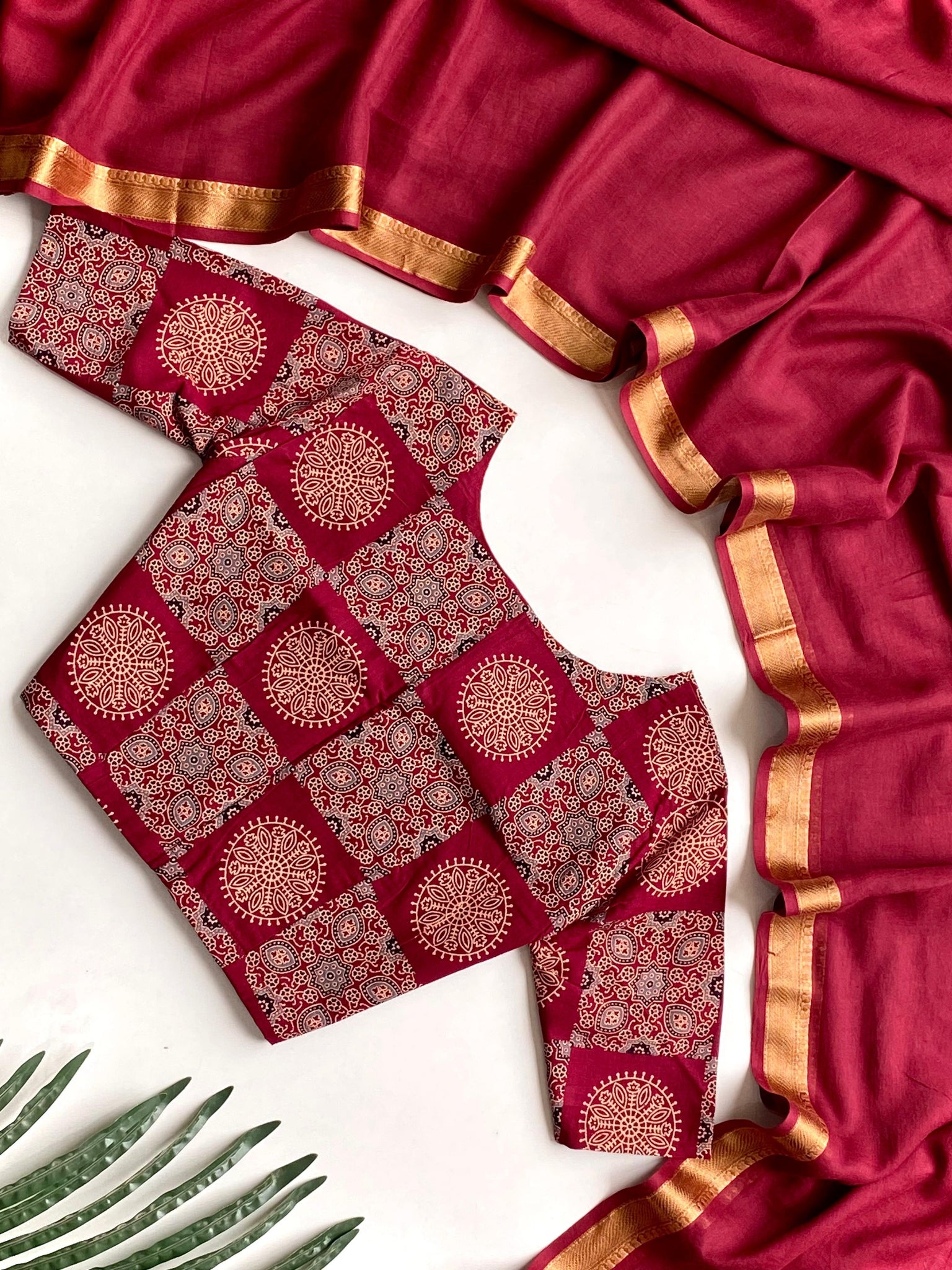 Pure Mul Cotton saree with jacquard border Work on all over the saree