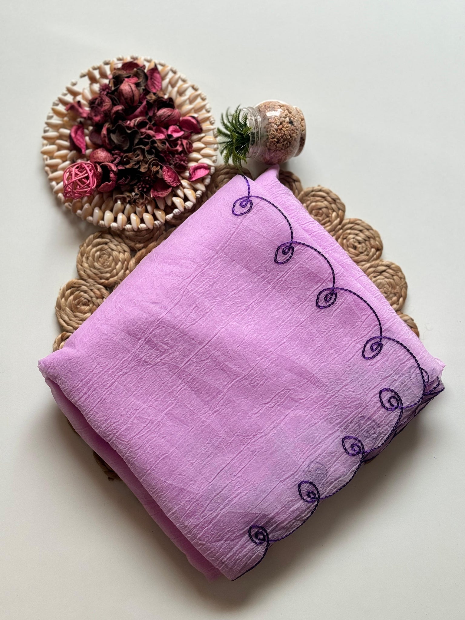 Pure Cruncy Crush saree with Designer Arco Border Work on all over the saree