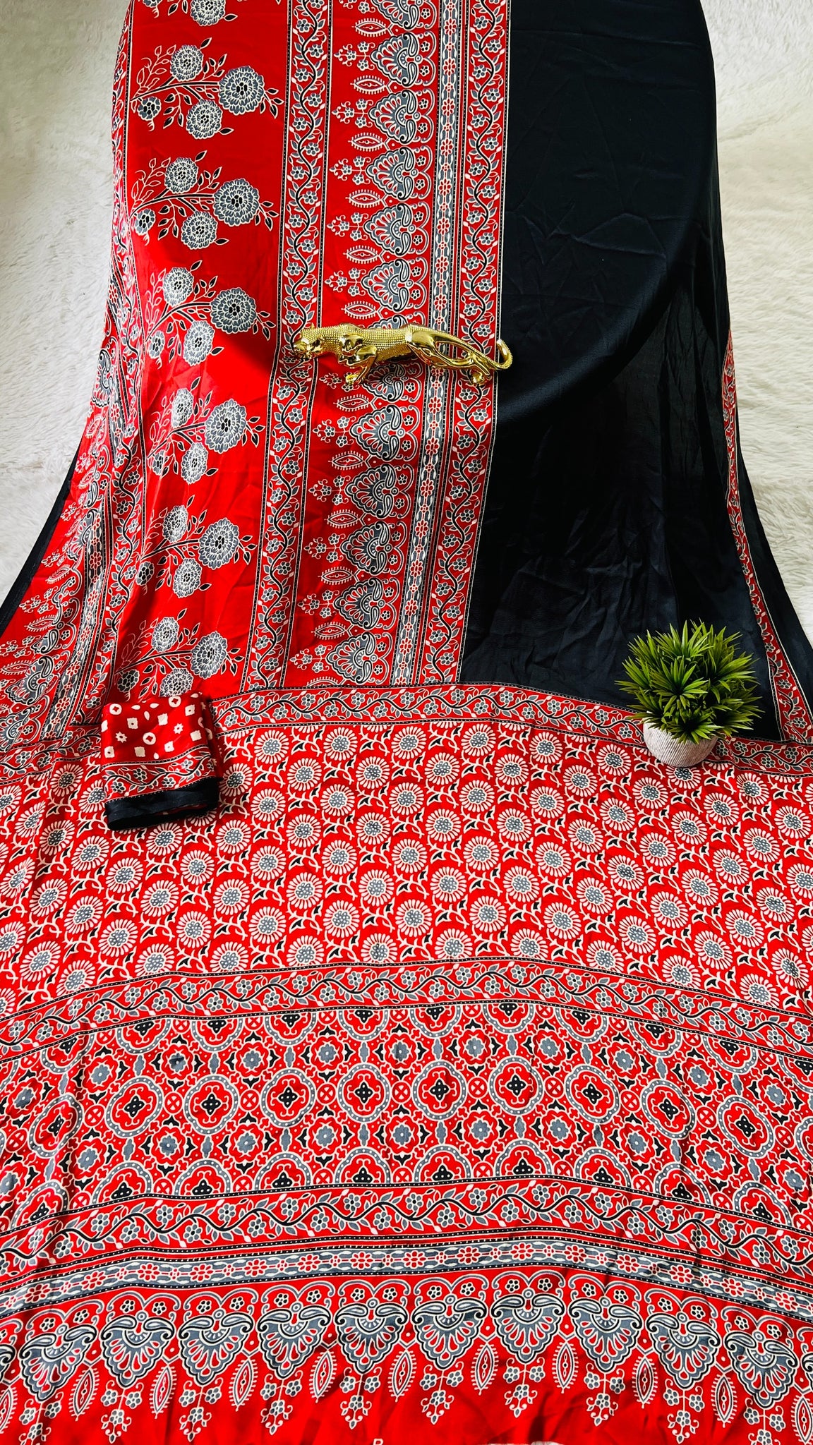 Original Japan Silk saree with Printed Work on all over the saree