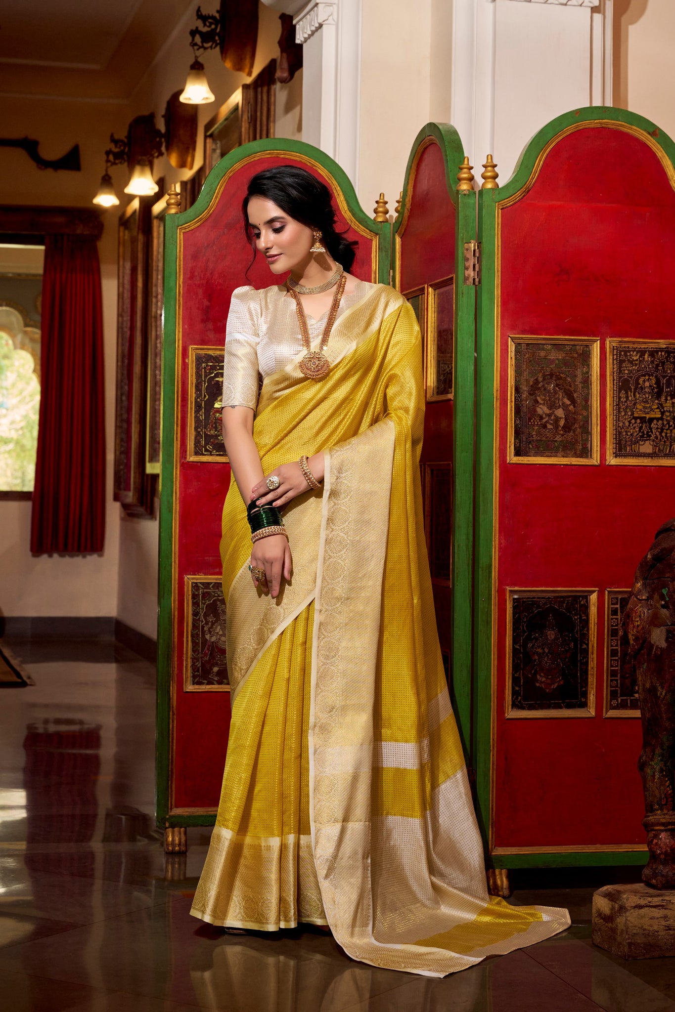 Luxurious Deep Jacquard Chex Saree with Zari Weaving Work